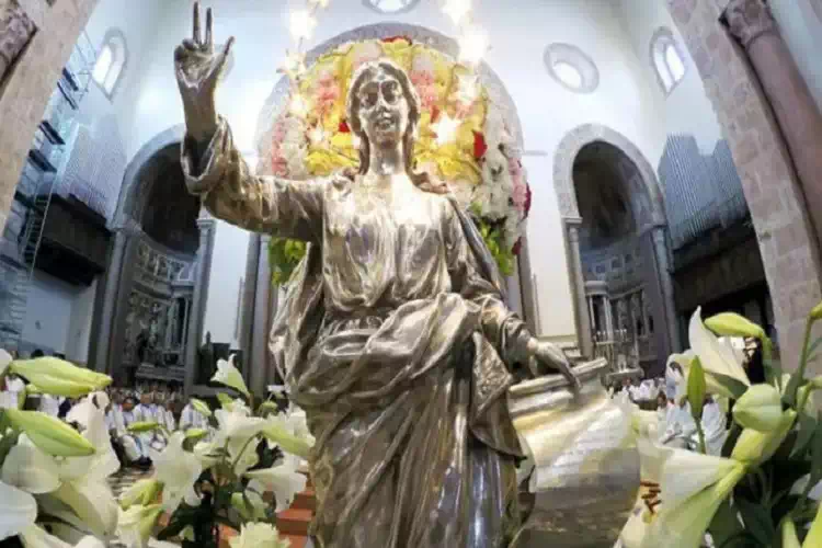 La Madonna della Lettera, quando la preghiera
