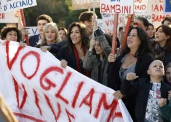 operai-arcelormittal-sospesi-per-aver-invitato-a-vedere-la-fiction-svegliati-amore-mio