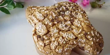 La colomba di Pasqua come quella della pasticceria