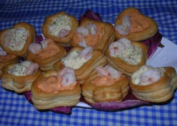 Vol au Vent ai gamberetti, la ricetta per uno sfizioso antipasto