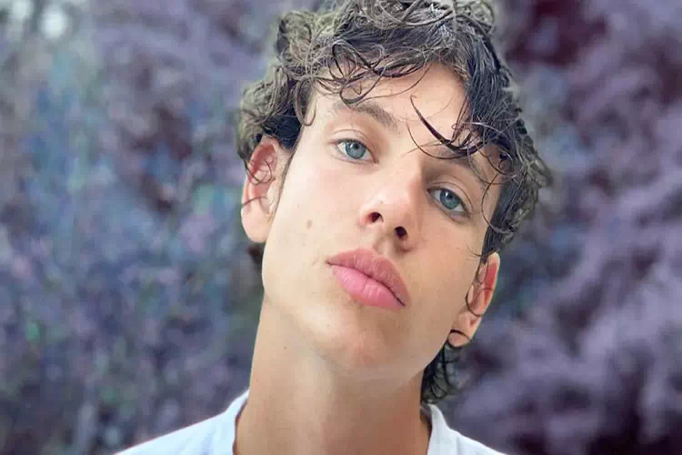 Giovanni Antonacci, figlio di Biagio e nipote di Gianni: La foto con la mamma