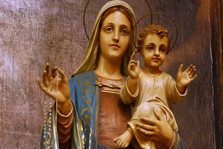 Madonna del Santo Rosario aiutami