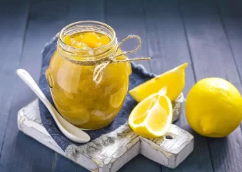 Marmellata di limoni fatta in casa