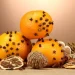 Gli antichi rimedi dei nostri nonni: Buccia d’arancia e chiodi di garofano