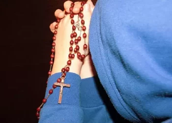 Questa è la preghiera da recitare per tutti i Papà del mondo. È bellissima