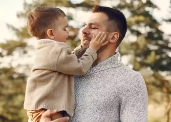 “Tale padre, tale figlio”: Ecco da chi si eredita il vero carattere