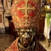 San Gennaro, ecco cosa accade quando il sangue non si scioglie