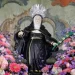 Dona il suo abito da sposa al monastero di Santa Rita