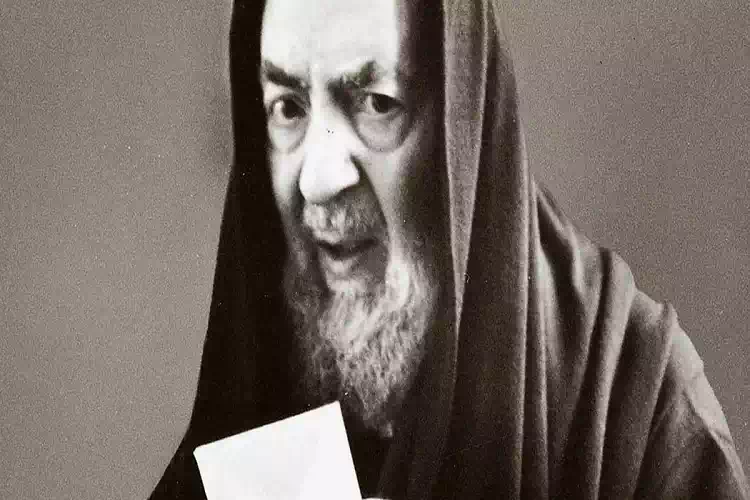l miracolo di Alfredino, a 6 anni trova la guarigione grazie a Padre Pio