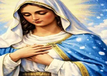 Nostra Signora della Neve, simbolo di fede e speranza, invocata per chiedere una grazia particolare attraverso la preghiera che commuove i fedeli.
