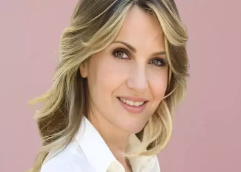 Lorella Cuccarini, il segreto per dire addio alle rughe