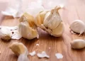Come usare l’aglio per curare l’ipertensione: i 7 modi che nessuno conosce