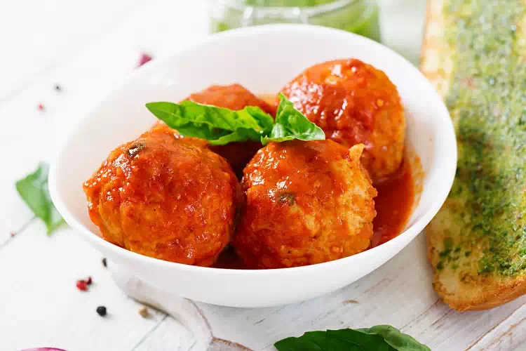 Polpette di Cannavacciuolo al sugo