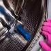 Lavatrice sporca? Il trucco magico della schiuma da barba