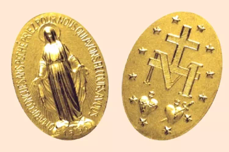 Madonna della Medaglia Miracolosa: Le promesse di Maria per chi la indossa