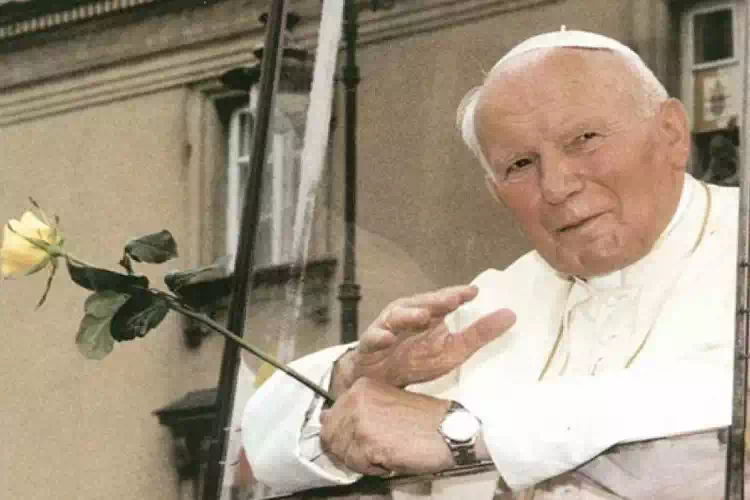 La moglie sogna Papa Giovanni Paolo II