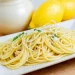 Spaghetti al limone, freschi e perfetti per l’estate