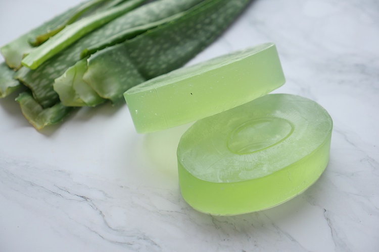 Come preparare il sapone di Aloe vera fatto in casa