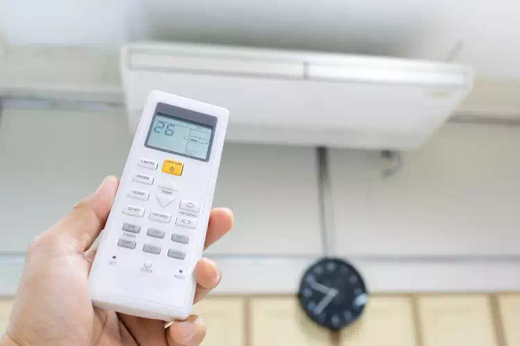 Addio condizionatore, il trucco geniale dei 45 gradi