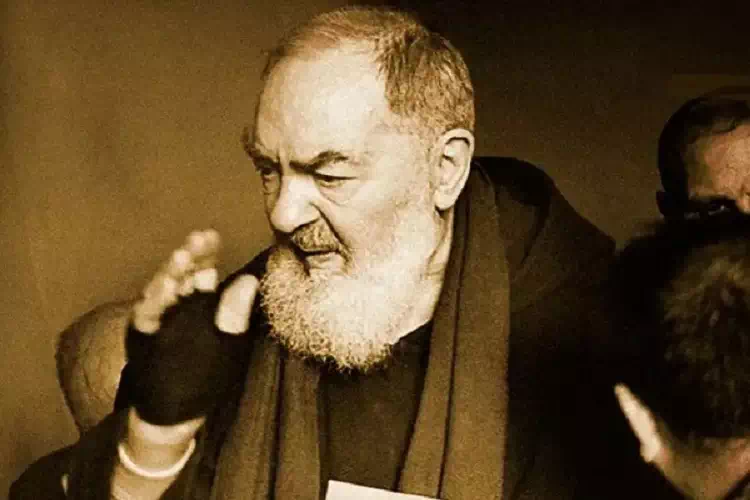 L'ultimo giorno di Padre Pio sulla testa prima di andare in paradiso eterno di Dio: Le ultime ore e le testimonianze