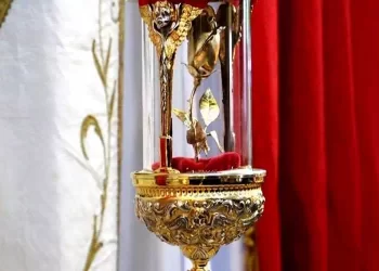 La reliquia di Santa Rita esposta ai fedeli