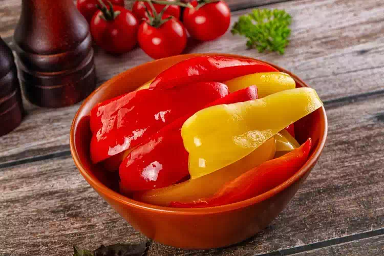 Come spellare i peperoni senza forno