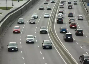 Codice della Strada: Multe a chi non viaggia a destra