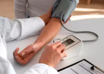 Pressione bassa con il caldo: I consigli dell'esperta