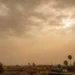 Sabbia del Sahara e caldo record sull’Italia con cieli giallastri e pulviscolo diffuso: ecco quando finirà