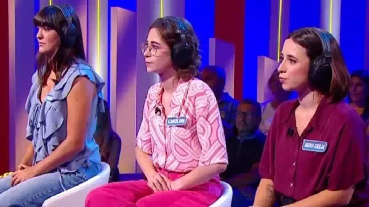 Le Pappardelle, trio di campionesse di Reazione a Catena, sorridenti nello studio Rai con il montepremi vinto
