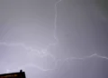 aria afosa dopo temporale estivo con cielo schiarito e umidità in aumento secondo i meteorologi
