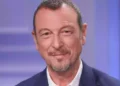 Amadeus al centro delle indiscrezioni sul possibile ritorno in Rai dopo l'esperienza sul Nove e in vista di nuovi progetti televisivi tra Rai e Mediaset.