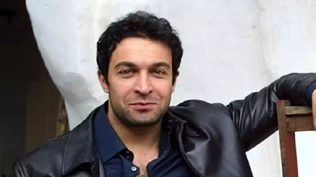 Pietro Taricone ricordato al Grande Fratello Vip, Marina La Rosa si commuove in diretta ricordando l'amico scomparso: “Era una persona splendida”, tra applausi e lacrime nello studio del reality.