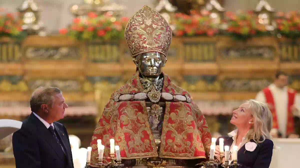 San Gennaro, si è ripetuto il miracolo: Festa e preghiere a Napoli