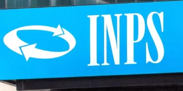 Logo INPS su insegna blu dell'Istituto Nazionale della Previdenza Sociale, immagine utilizzata per illustrare il Bonus Natale 2026 destinato ai pensionati e gli aumenti previsti nel cedolino di dicembre