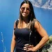 Greta Astarita durante un'escursione panoramica con vista sul mare della Costiera Amalfitana.