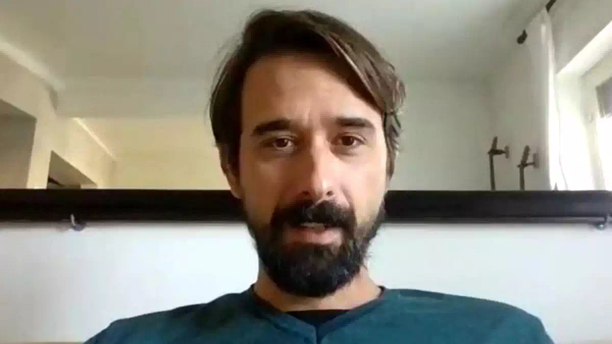 Davide Iacopini in un'immagine d'archivi, dopo il secondo intervento chirurgico al San Camillo di Roma