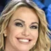 Sonia Bruganelli ospite in tv parla della malattia della figlia Silvia e del recente intervento al cuore