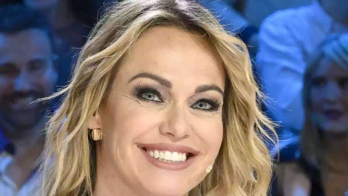 Sonia Bruganelli ospite in tv parla della malattia della figlia Silvia e del recente intervento al cuore
